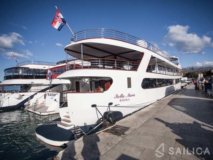 Motoryacht - Yacht Charter Sailica