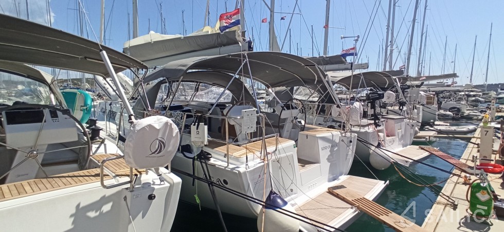 Hanse 458 - Yacht Charter Sailica