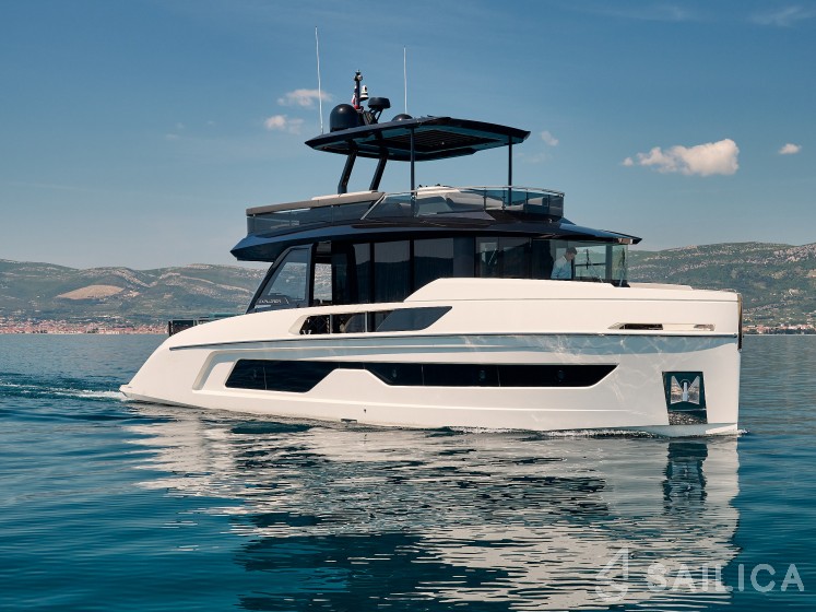 Explorer 62 - Yacht Charter Sailica
