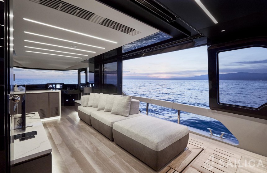 Explorer 62 - Yacht Charter Sailica