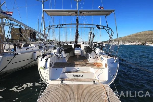 Bavaria 46 Cruiser - Photo #42 Bavaria 46 Cruiser - Yacht Charter Sailica