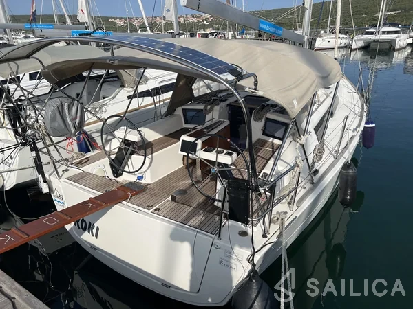 Dufour 360 GL - Yacht Charter Sailica