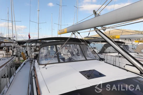 Dufour 470 - Yacht Charter Sailica