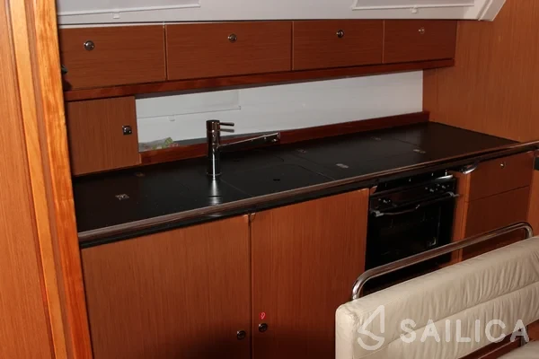 Bavaria 40 Cruiser - Yacht Charter Sailica
