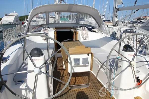 Bavaria 40 Cruiser - Yacht Charter Sailica