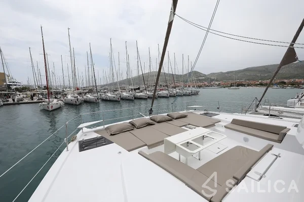 Bali 5.4. - Photo #67 Bali 5.4. - Yacht Charter Sailica