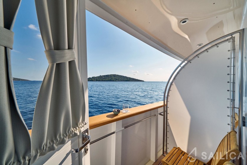 Custom Built - Yacht Charter Sailica