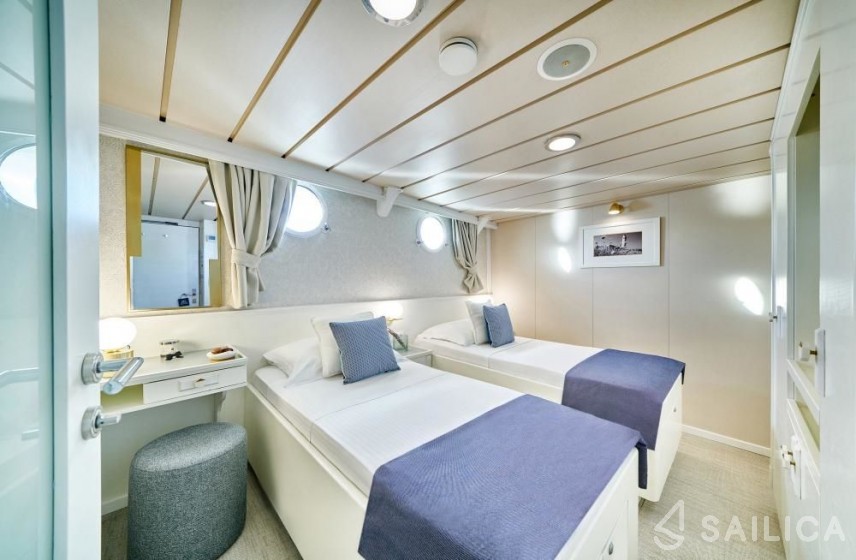 Custom Built - Yacht Charter Sailica