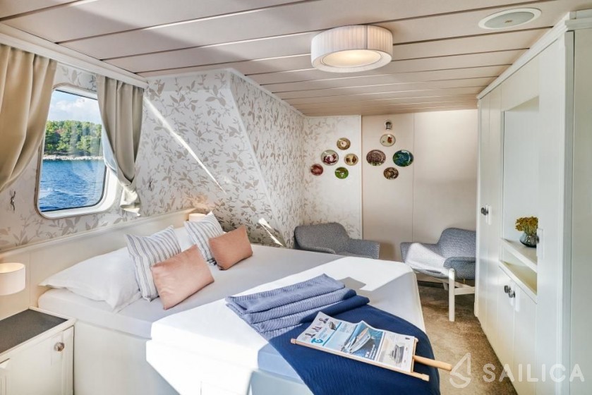 Custom Built - Yacht Charter Sailica