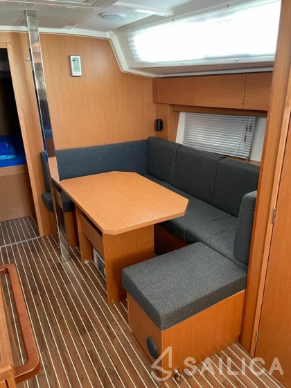 Bavaria C38 - Yacht Charter Sailica