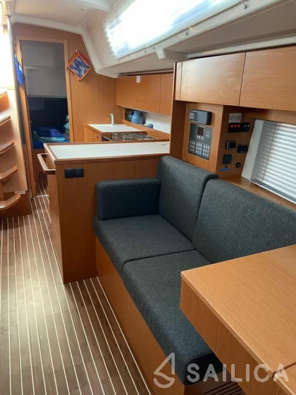 Bavaria C38 - Yacht Charter Sailica