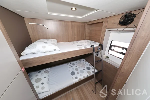 Bali 4.8  - Yacht Charter Sailica