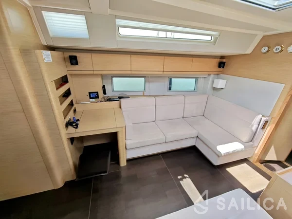 Hanse 548 - Yacht Charter Sailica