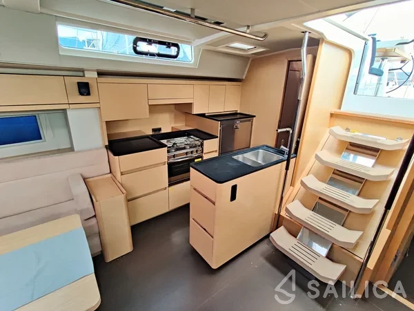 Hanse 548 - Yacht Charter Sailica