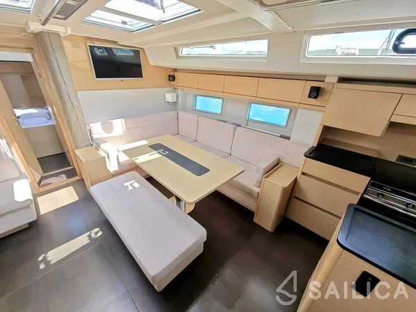 Hanse 548 - Yacht Charter Sailica