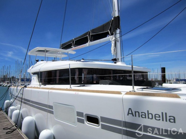 Lagoon 450 - Yacht Charter Sailica