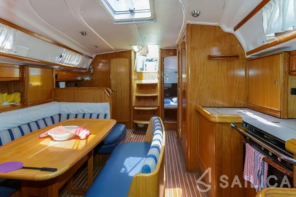 Bavaria 42 Cruiser - Yacht Charter Sailica