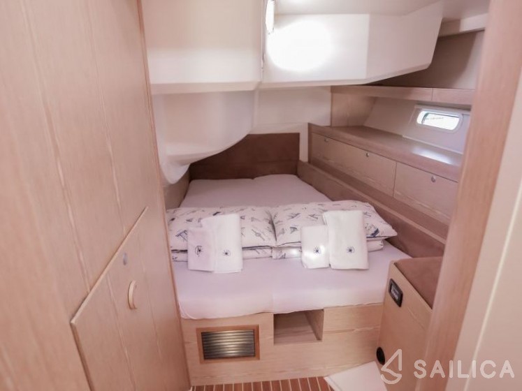 Hanse 575 - Yacht Charter Sailica