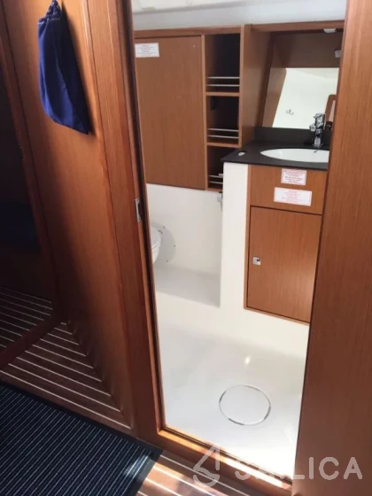 Bavaria 41 Cruiser - Yacht Charter Sailica