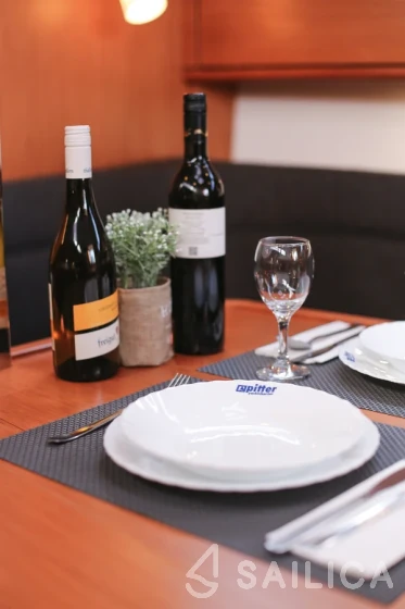 Bavaria 34 Cruiser - Yacht Charter Sailica