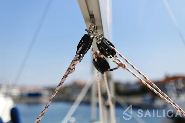 Bavaria 34 Cruiser - Yacht Charter Sailica
