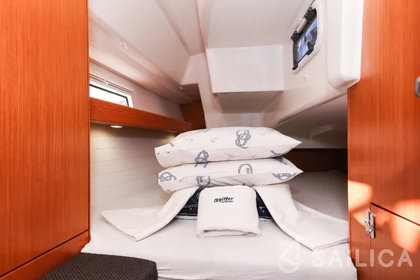Bavaria 34 Cruiser - Yacht Charter Sailica
