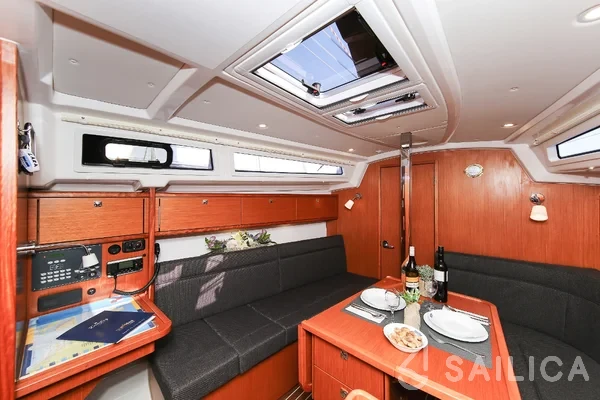 Bavaria 34 Cruiser - Yacht Charter Sailica