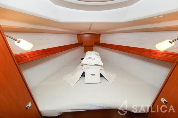 Bavaria 34 Cruiser - Yacht Charter Sailica