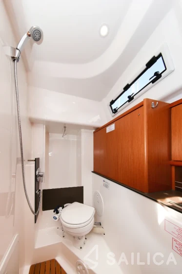 Bavaria 34 Cruiser - Yacht Charter Sailica