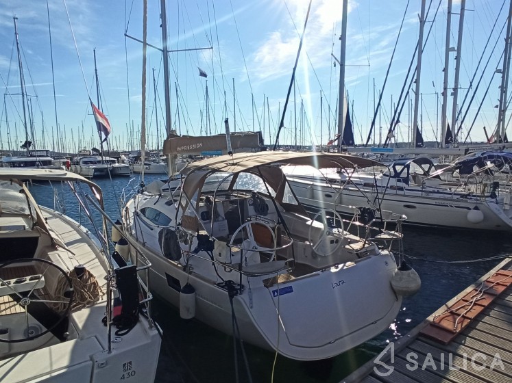 Elan 40 - Yacht Charter Sailica