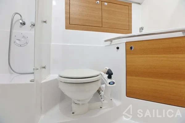 Elan Impression 45.1 - Yacht Charter Sailica