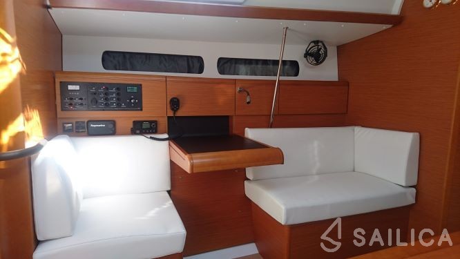 Sun Odyssey 449 - Yacht Charter Sailica