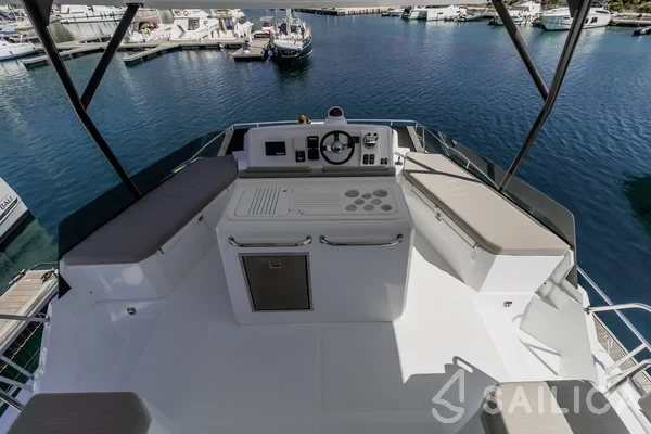 Bali Catspace MY - Yacht Charter Sailica