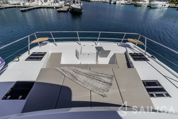 Bali Catspace MY - Yacht Charter Sailica