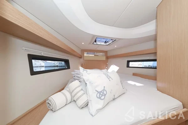 Bavaria C42 - Yacht Charter Sailica