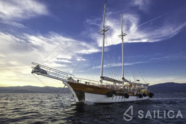 Gulet - Yacht Charter Sailica