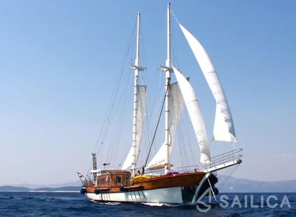 Gulet - Yacht Charter Sailica