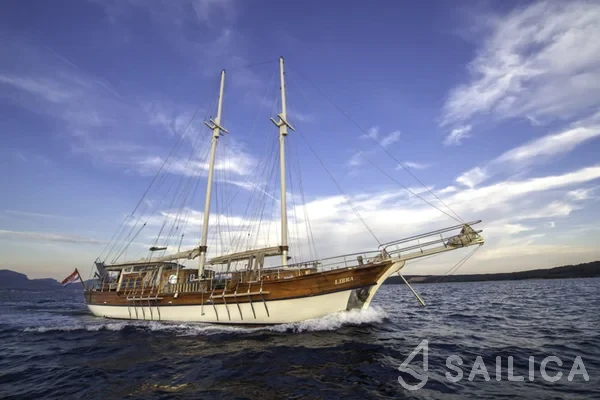 Gulet - Yacht Charter Sailica