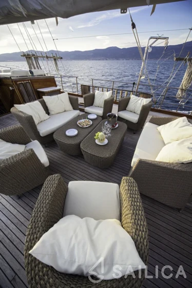 Gulet - Yacht Charter Sailica