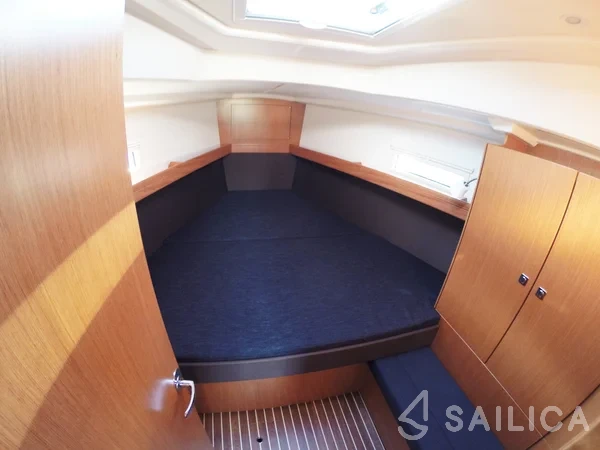Bavaria 37 Cruiser - Yacht Charter Sailica