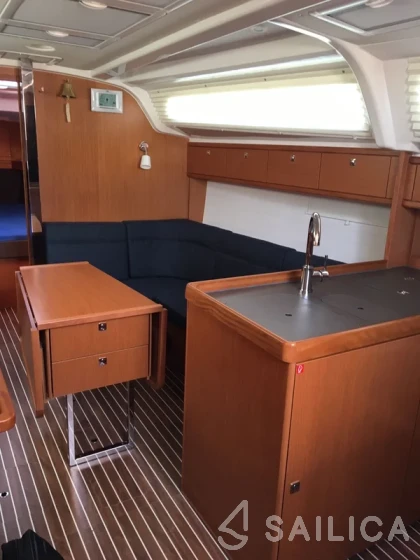 Bavaria 37 Cruiser - Yacht Charter Sailica