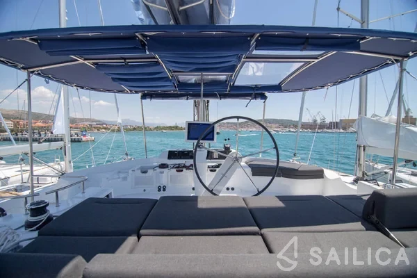 Lagoon 52F - Yacht Charter Sailica