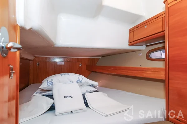 Bavaria 39 Cruiser - Yacht Charter Sailica