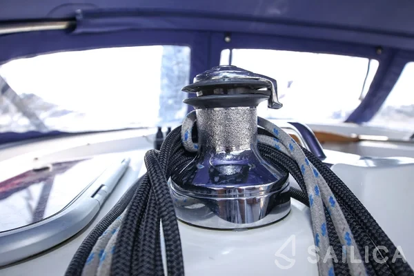 Bavaria 39 Cruiser - Yacht Charter Sailica