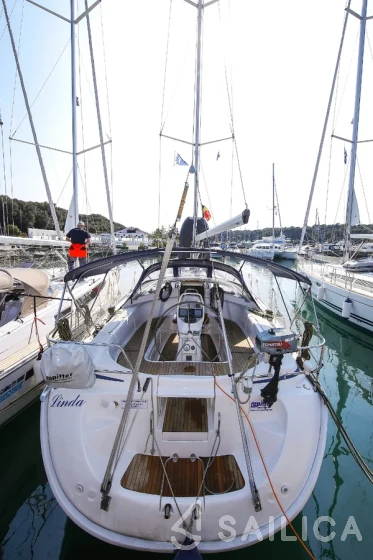 Bavaria 39 Cruiser - Yacht Charter Sailica