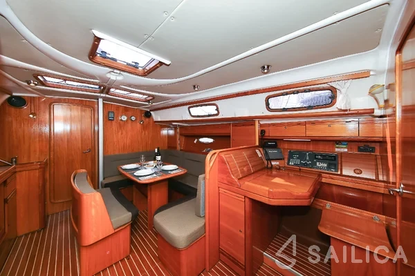 Bavaria 39 Cruiser - Yacht Charter Sailica