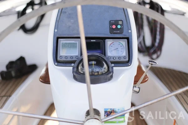 Bavaria 39 Cruiser - Yacht Charter Sailica