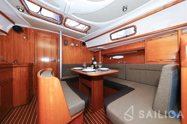 Bavaria 39 Cruiser - Yacht Charter Sailica