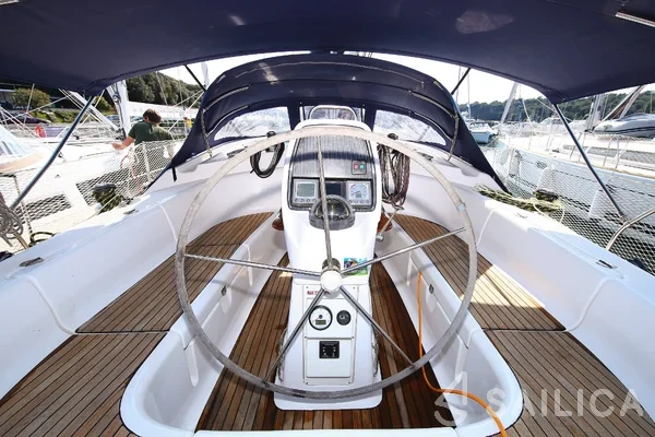 Bavaria 39 Cruiser - Yacht Charter Sailica