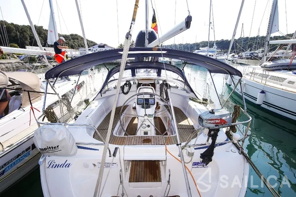 Bavaria 39 Cruiser - Yacht Charter Sailica